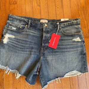 New Lucky Brand 90’s MIDI Jean Shorts ~ Button fly ~ 20
